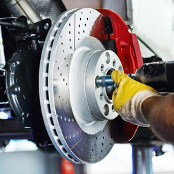 Замена тормозных колодок